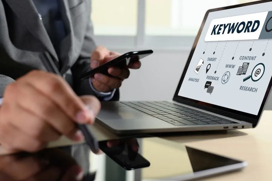 keywords used by competitors